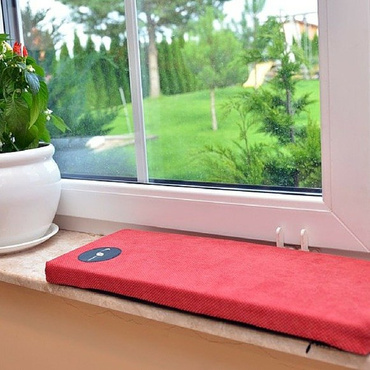 Materac na parapet dla kota Lauren design CLEO 50x20cm różowy pikowany
